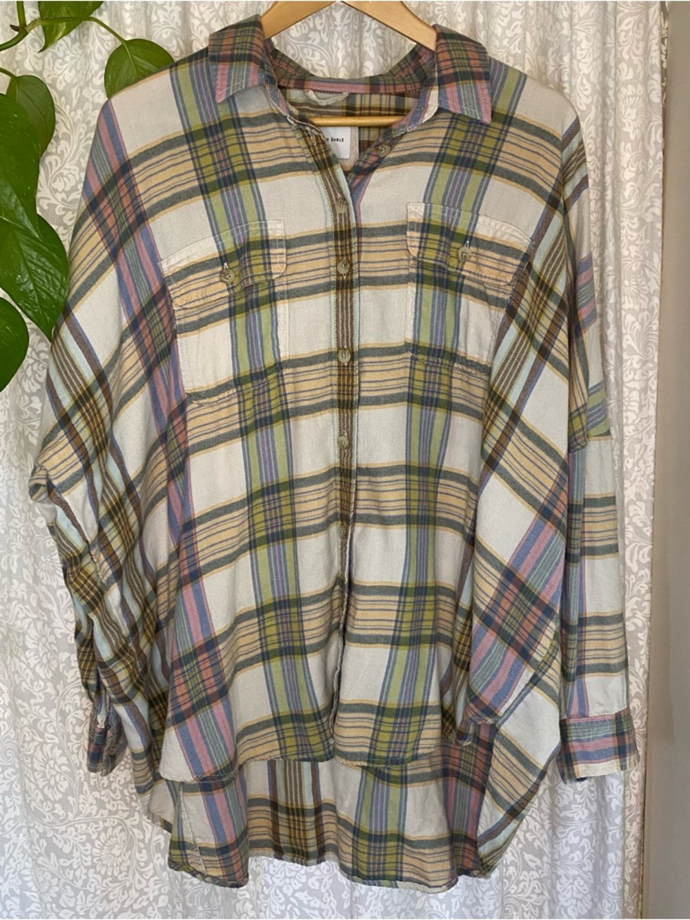 American Eagle Warm-Multicolor Plaid Oversized Button up Shirt